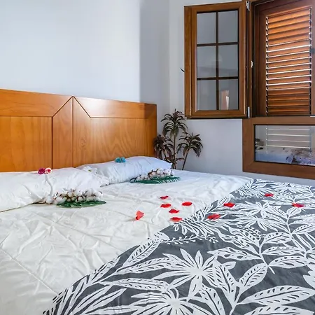 Villa Salinas By Ghr Rentals Costa Teguise