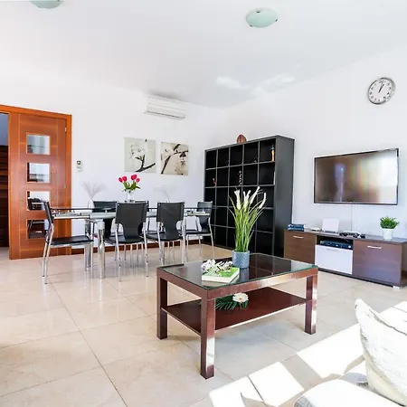 Villa Salinas By Ghr Rentals *