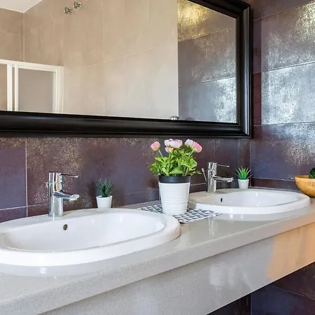 Villa Villa Salinas By Ghr Rentals