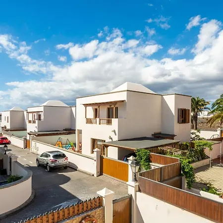 Villa Salinas By Ghr Rentals * Costa Teguise